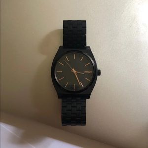 NIXON Time Teller Watch
